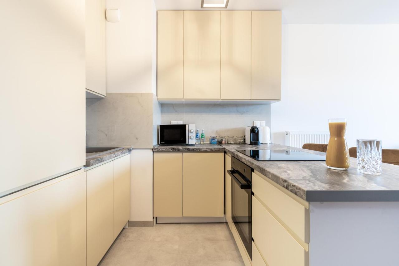Lotte Apartment - Parking Podziemny, Osiedle Strzezone Gliwice Extérieur photo
